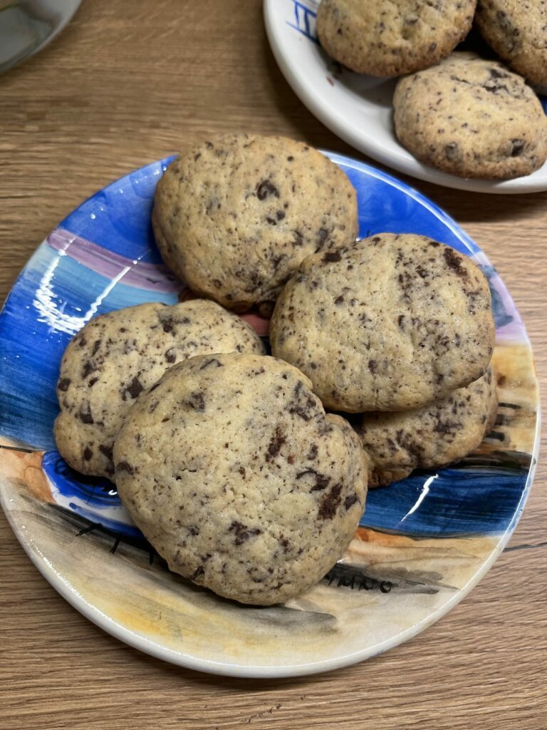 Die fertig gebackenen Cookies
