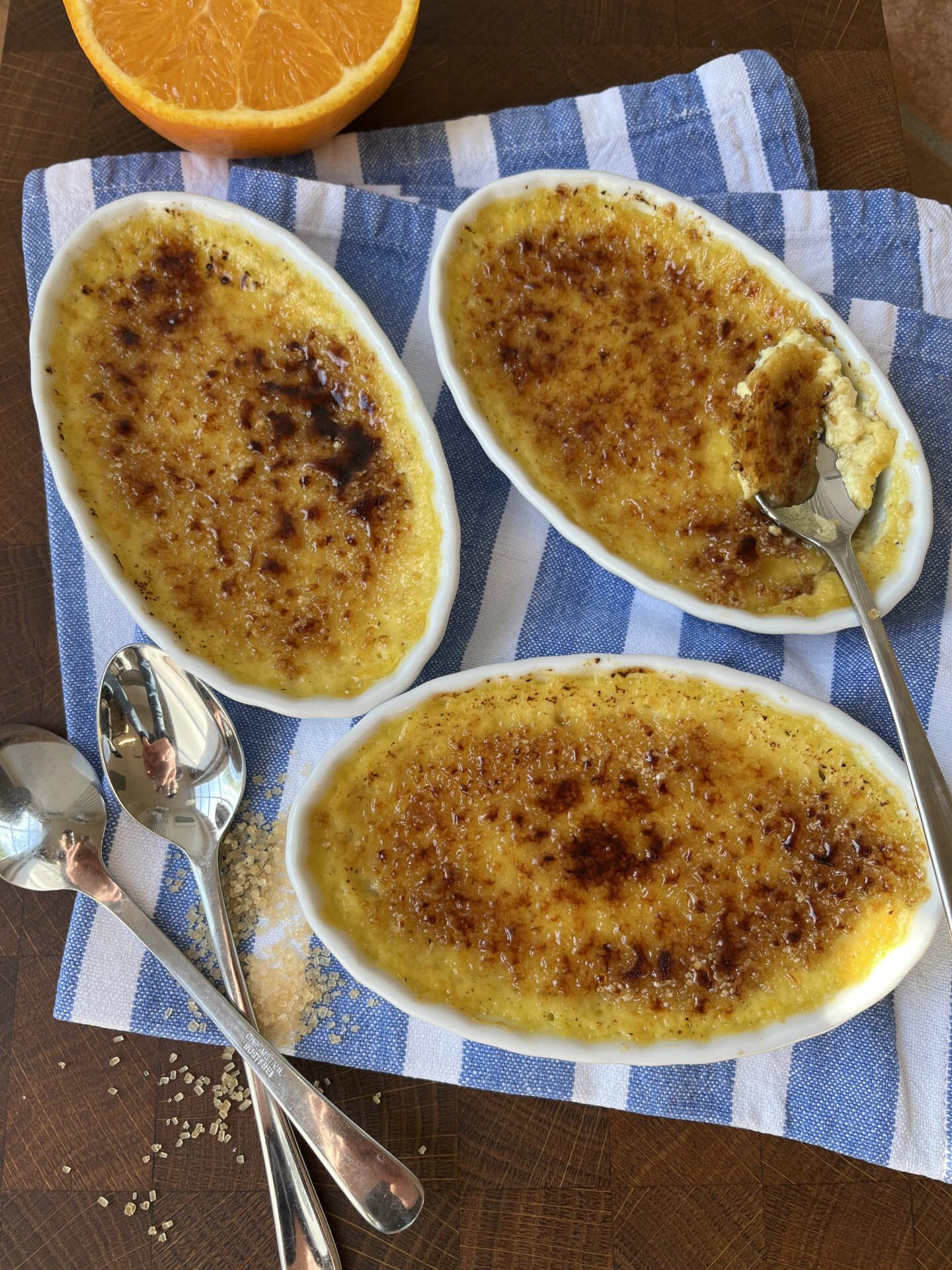 Crème brûlée mit Orangen und grünem Tee - passion patisserie