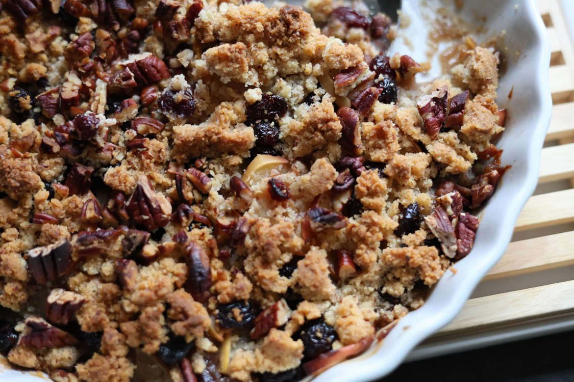 Apfel-Cranberry Crumble mit Maronencreme - passion patisserie