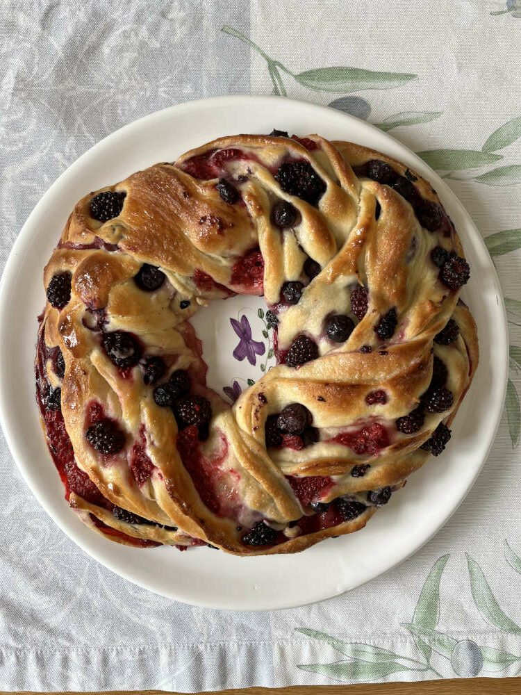 Die gebackene Beeren Babka