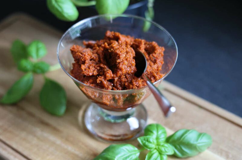 Rotes Tomatenpesto
