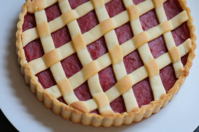 Gitter-Rhabarberkuchen