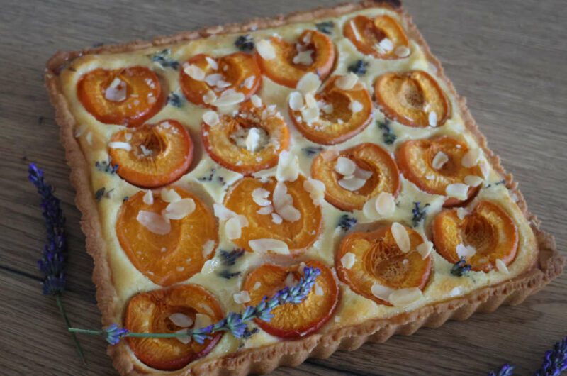 Aprikosen Tarte mit Lavendel