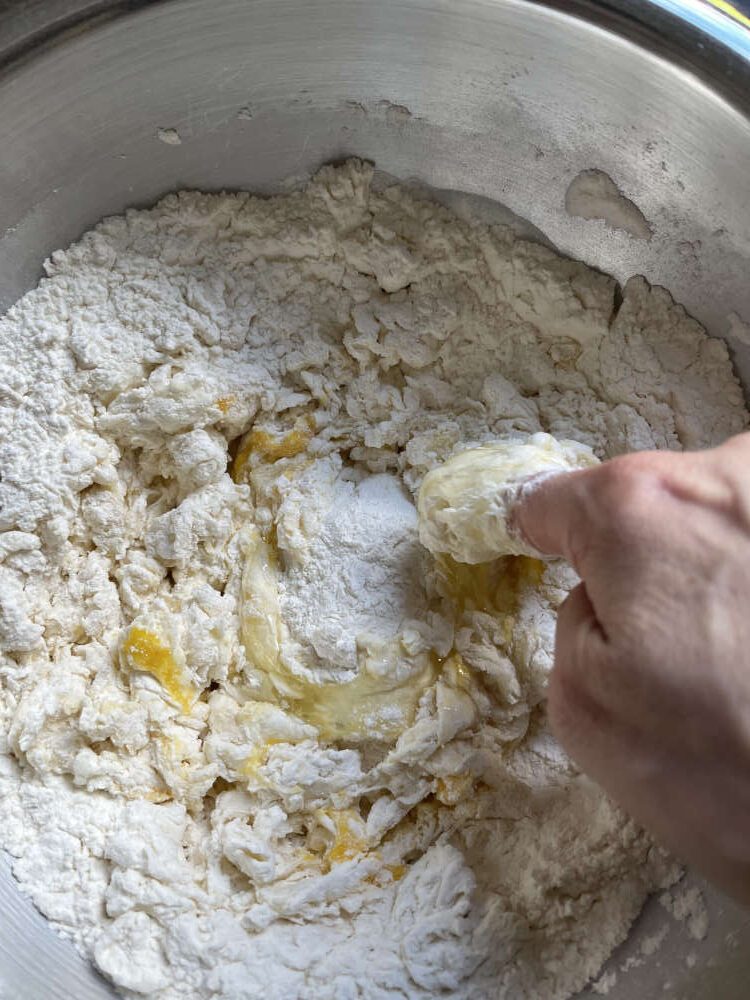 Den Nudelteig herstellen