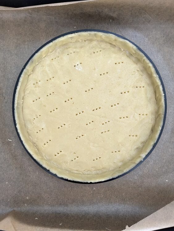 Der Tarteteig in der Form