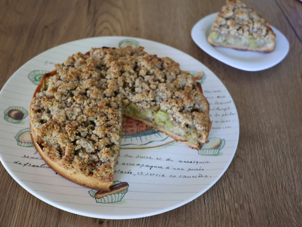 Rhabarber Tarte mit Streuseln